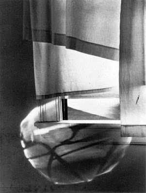 masters of photography - Minor White masters of photography : Minor White : photo of window and light reflection