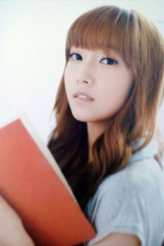 Jessica Mong