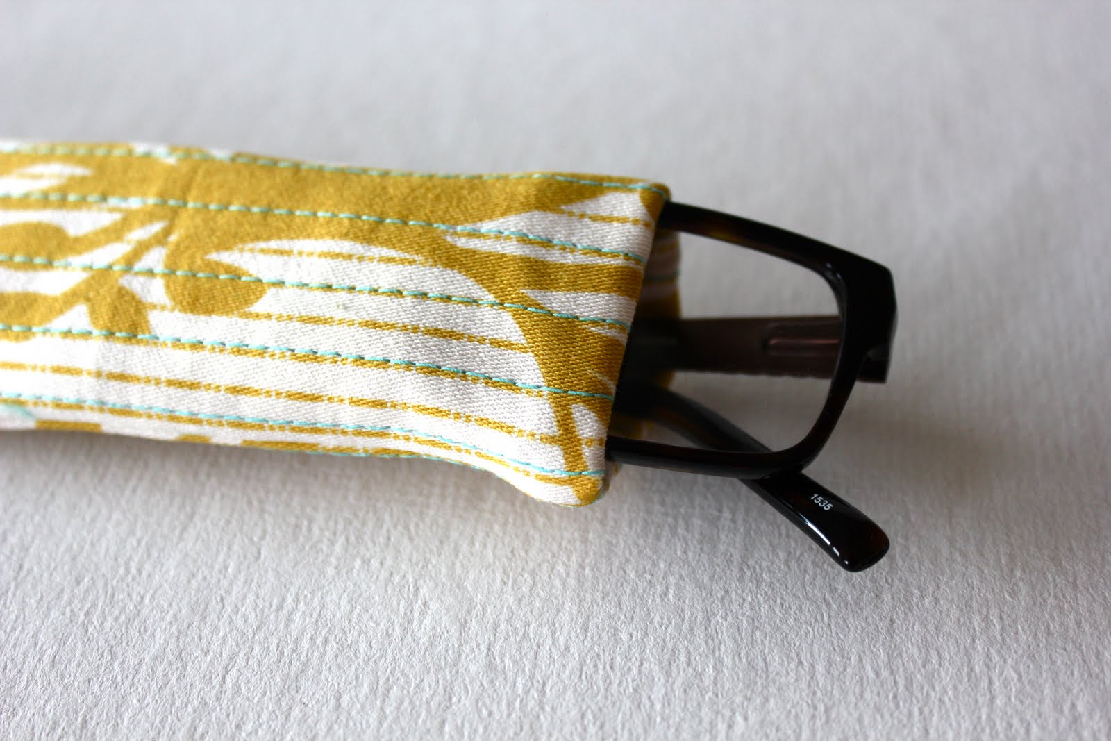 Glasses Sleeve a tutorial Sweet Verbena