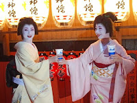 美晴さんと涼香さんがカンパイ! 美晴さんと涼香さんがカンパイ!