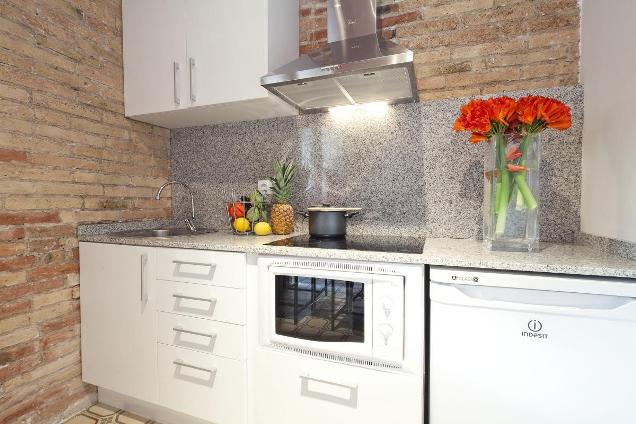 Mi estancia en Barcelona + sorpresa Pared ladrillo cocina