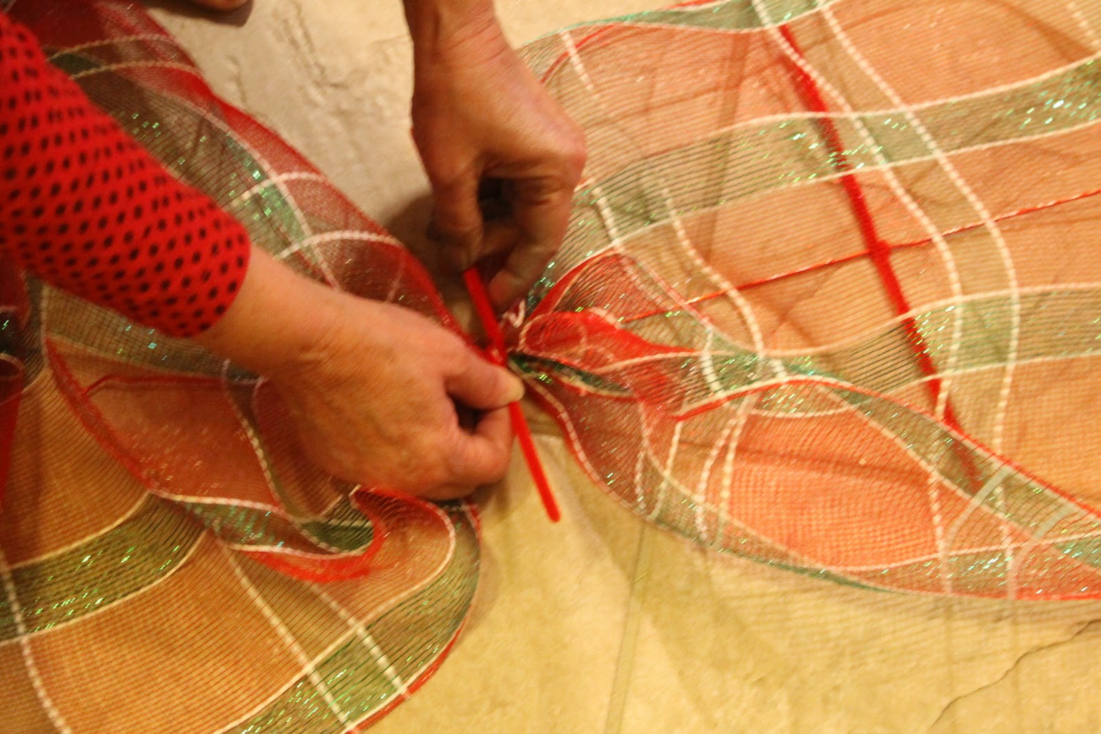 How To Make a Deco Mesh Garland Miss Kopy Kat