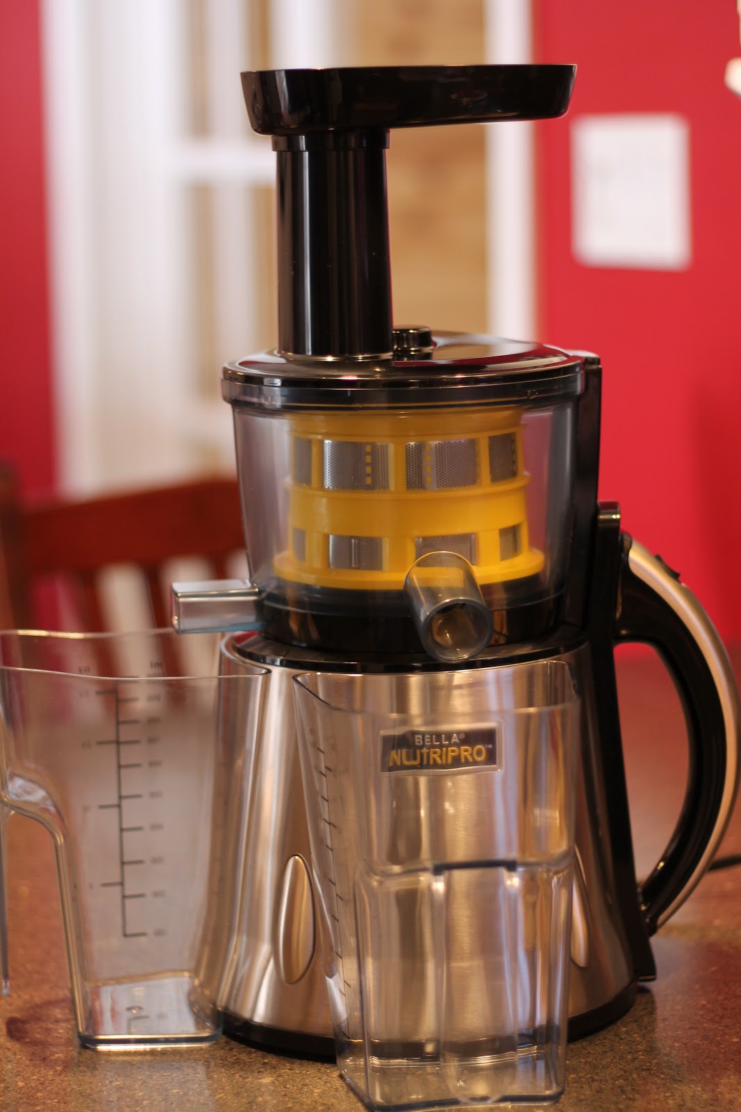 BELLA NutriPro Cold Press Juicer Review