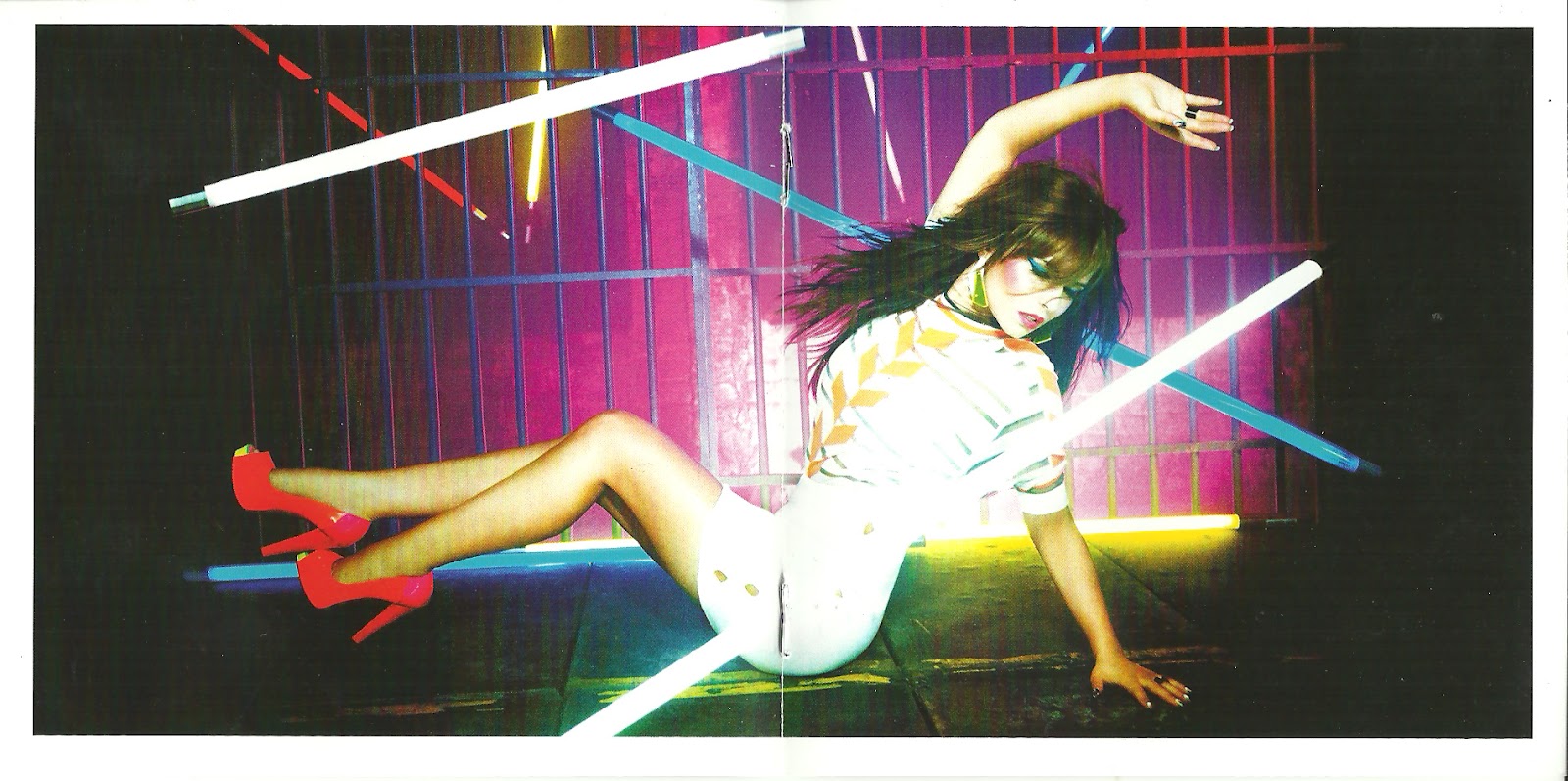Cheryl cole a million lights super deluxe soldier edition 2