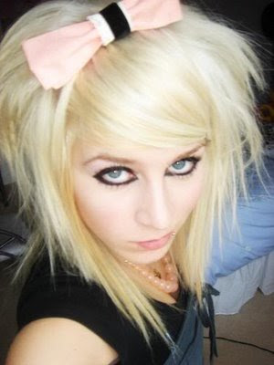 emo hairstyles for girls with short hair. emo hairstyles for short hair