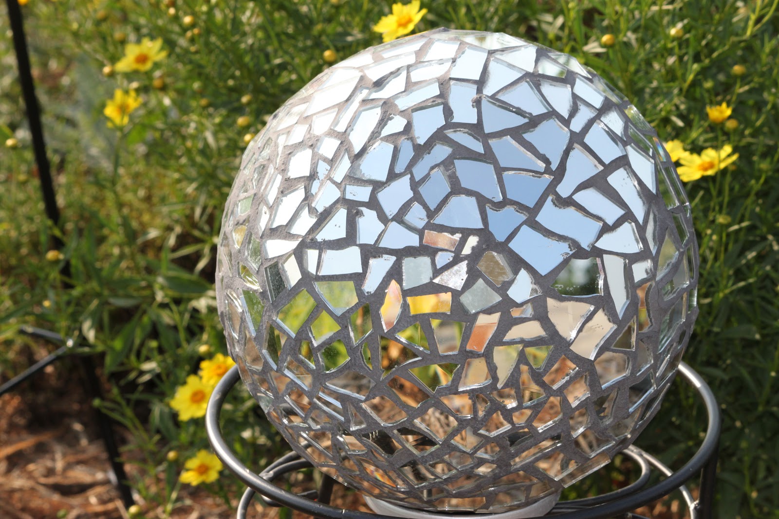 Fadley Living DIY Gazing ball
