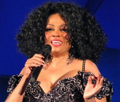 The African Celebrity Spy: IS NAOMI CAMPBELL SPLASHING $500,000 ON DIANA ROSS FOR BILLIONAIRE B ...