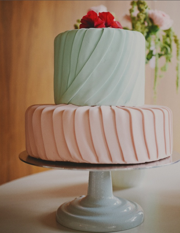 Spatula wedding cakes