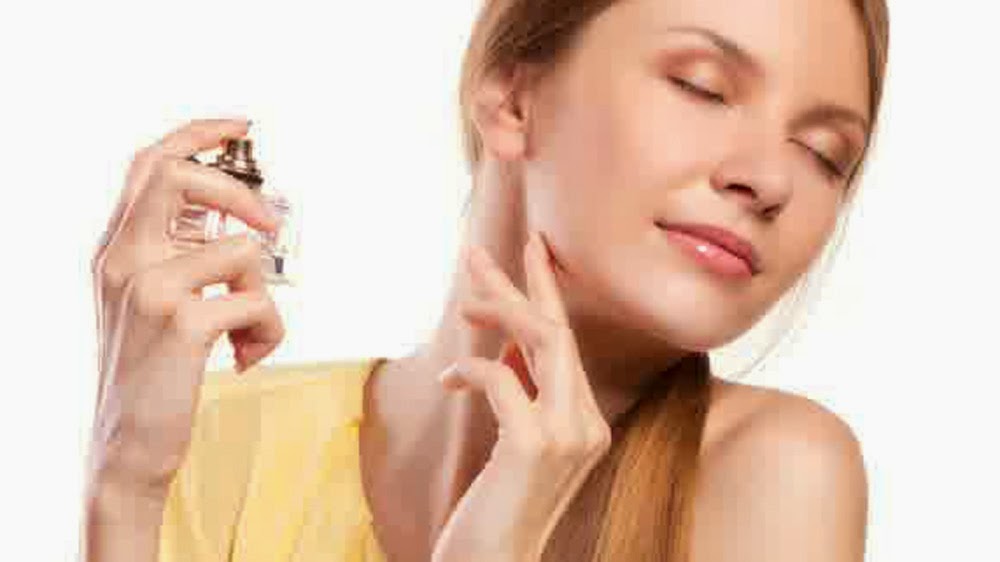 5 Aroma Parfum Wanita Yang Sangat Disukai Pria | Arivandilla