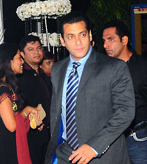 Salman Khan Photos: Esha Deol's Marriage Reception 