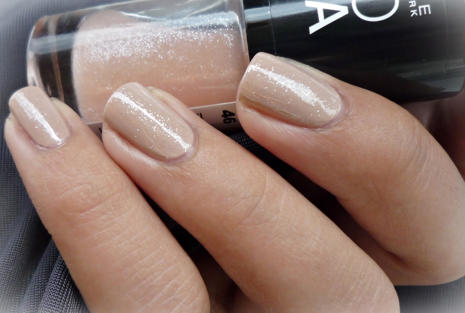 Výsledok vyhľadávania obrázkov pre dopyt maybelline colorama 46