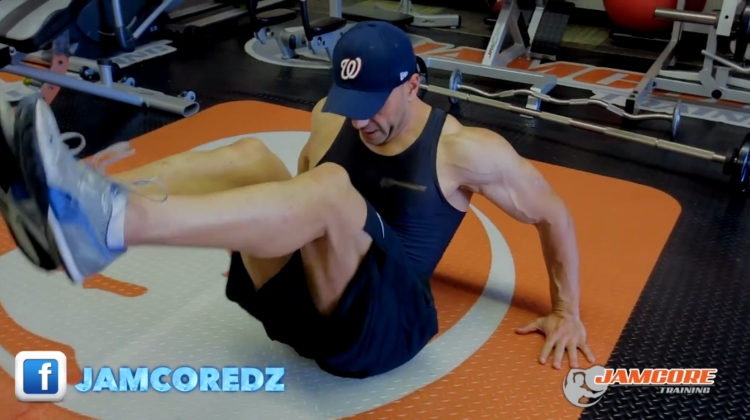 Soulevé de jambes : 3 - 4 séries x 20 - 40 reps
