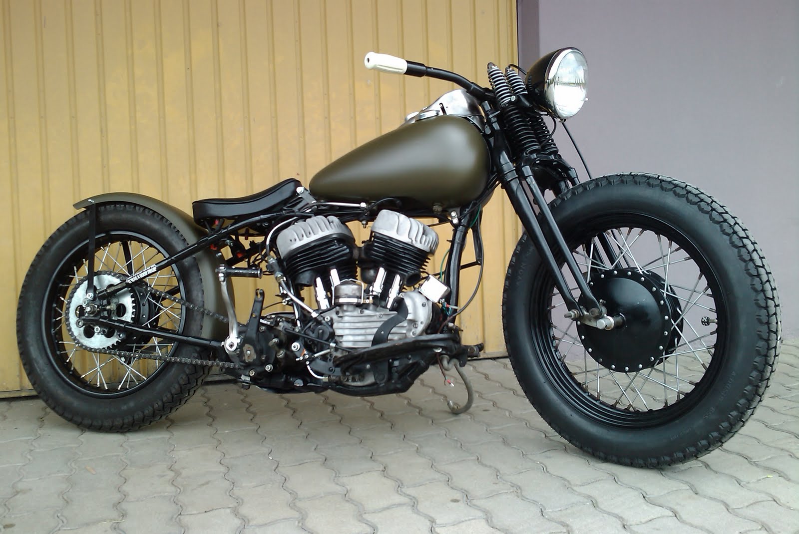 Guzzi Bobber