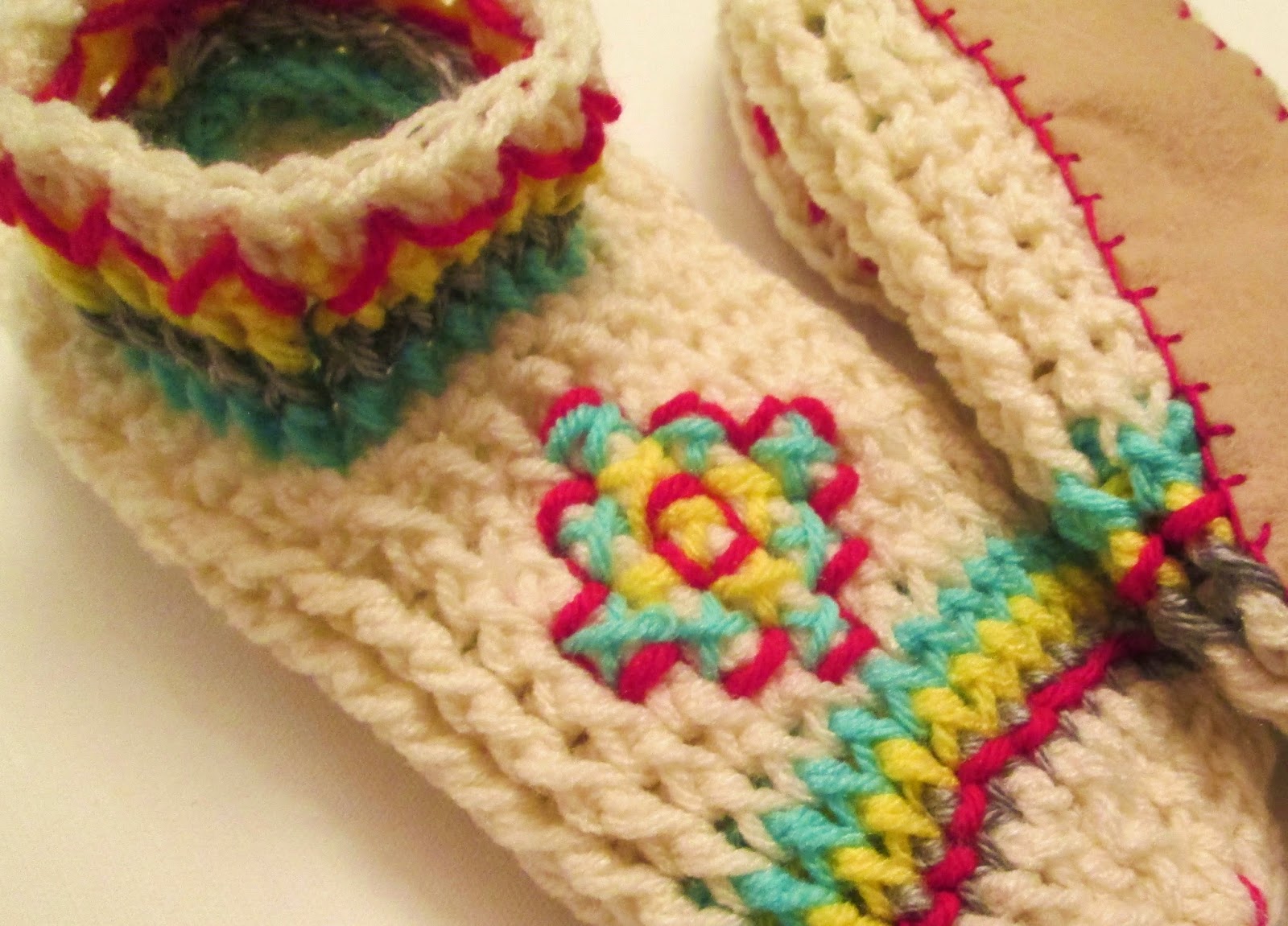https://www.etsy.com/listing/221785671/pow-wows-crochet-moccasin-slippers