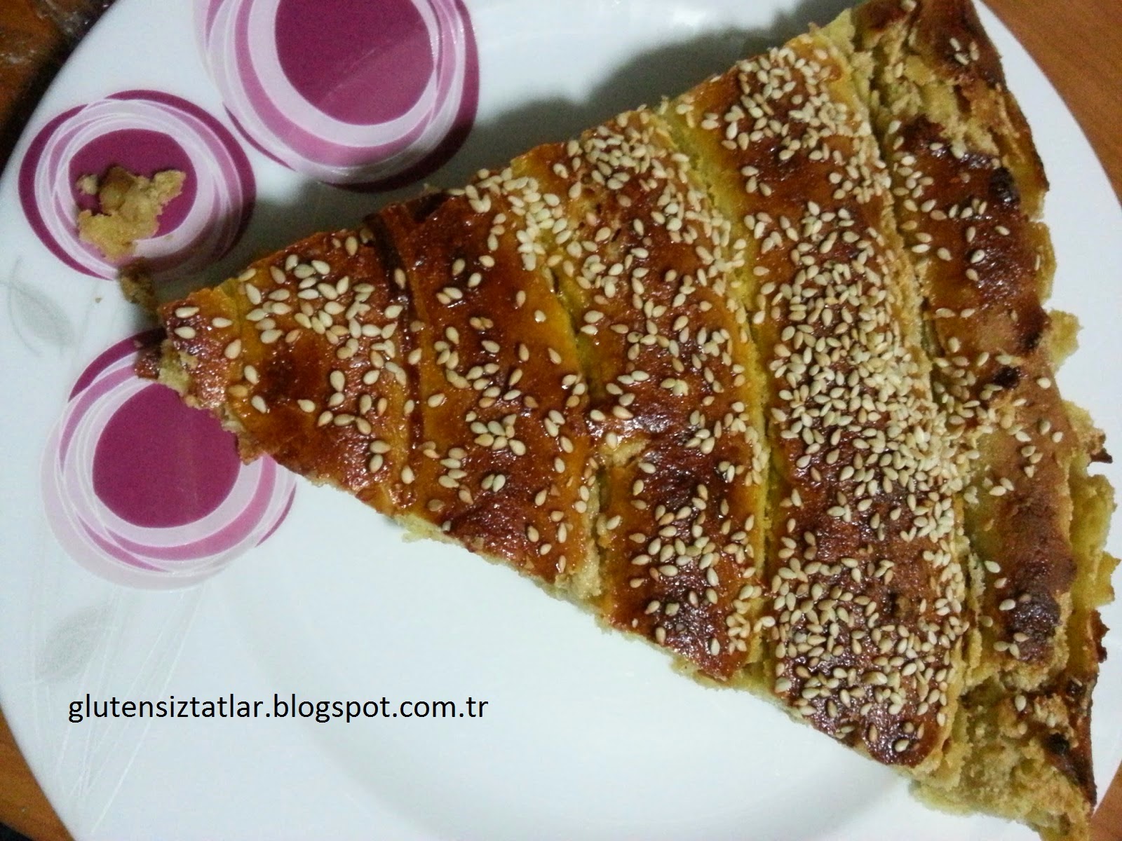 Tahinli Cevizli Çörek Tarifi Tahinli Cevizli Çörek Tarifi