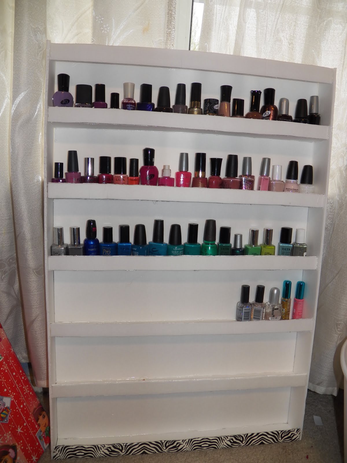 According2Karen DIY Nail Polish Rack