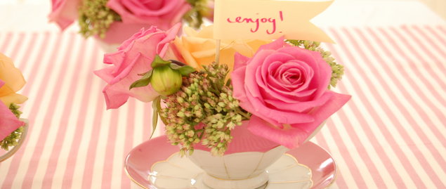 decoracao de interiores faceis de fazer:Tea Cup Flower Arrangements decoracao de interiores faceis de fazer:Tea Cup Flower Arrangements