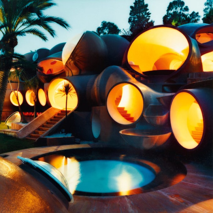 PIERRE CARDIN'S BUBBLE HOUSE, FRANCE