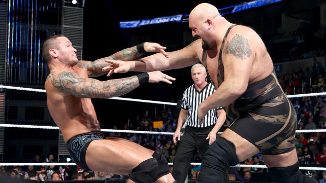 Richard Benedict (c) vs Mafia por el Campeonato Intercontinental  Big+Show+empuja+a+Randy+Orton