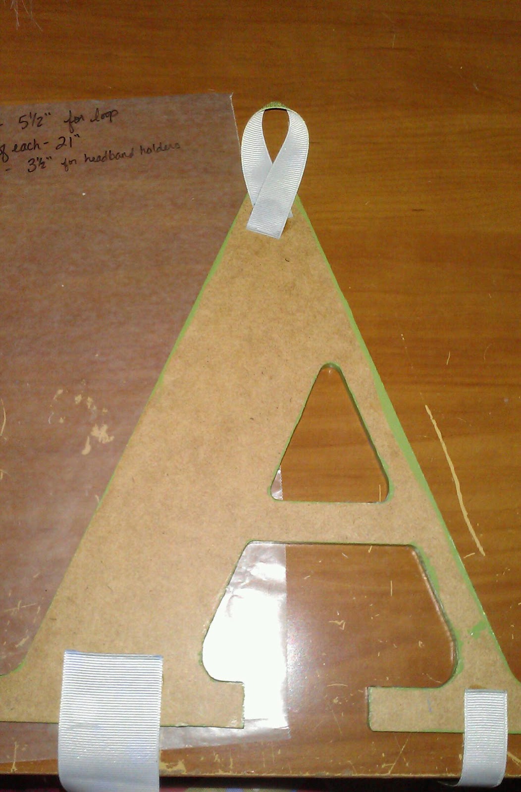 Apples to Applique Bow and Headband Holder