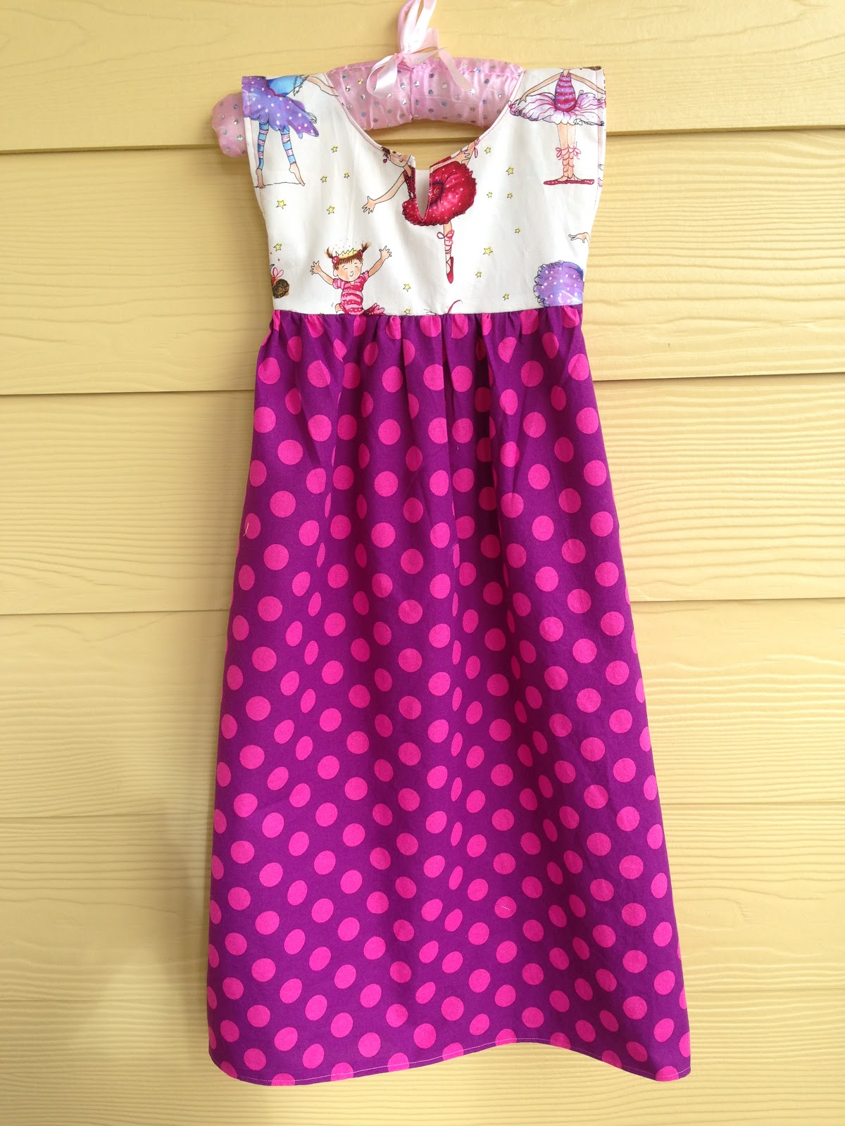 Buttonly Creates Super Easy 1 Hour Pullover Dress Tutorial