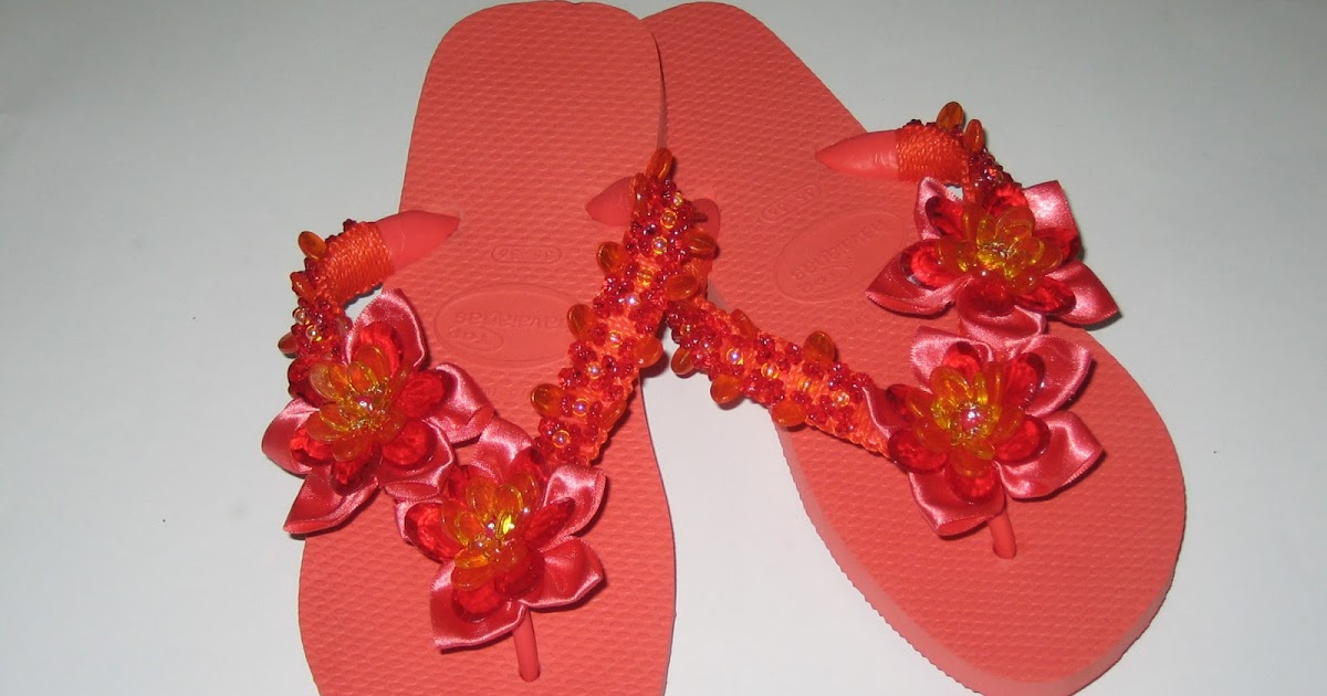 Artesanatos da Lu: Chinelo bordado - cor salmão - com flor de fita de
