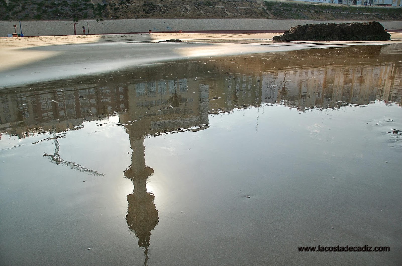 http://www.lacostadecadiz.com