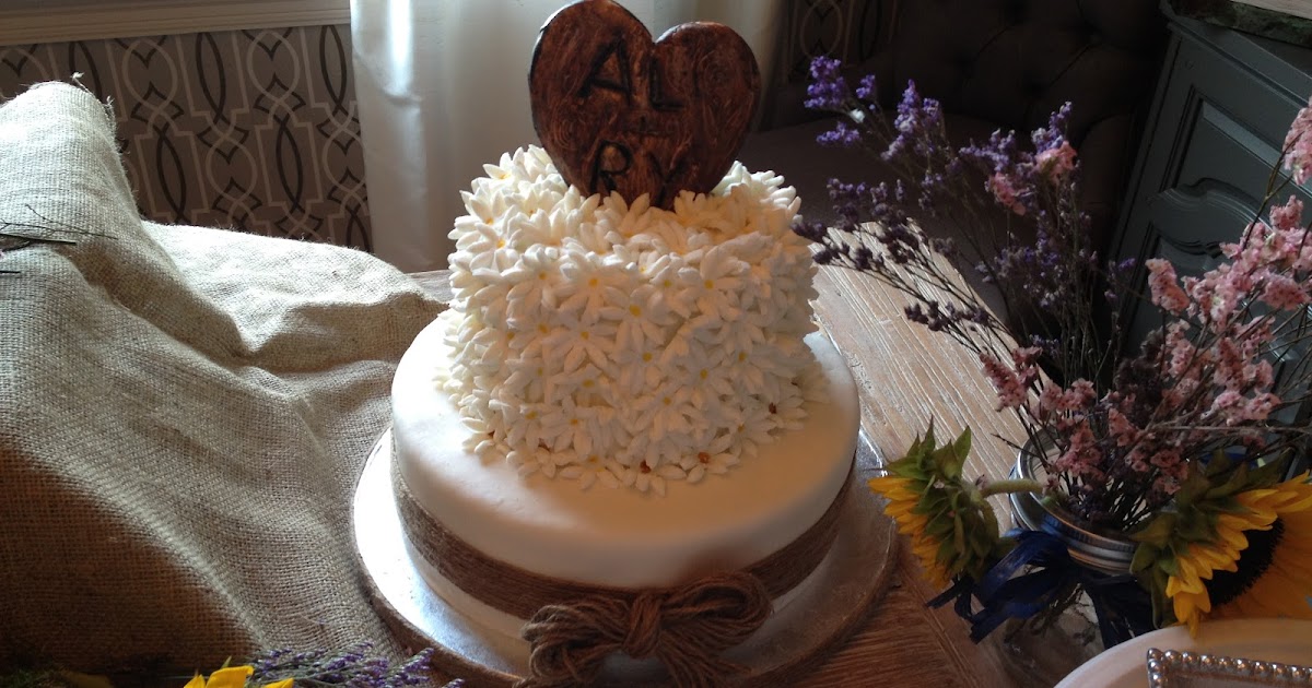 TumiTicklers Rustic Daisy Cake