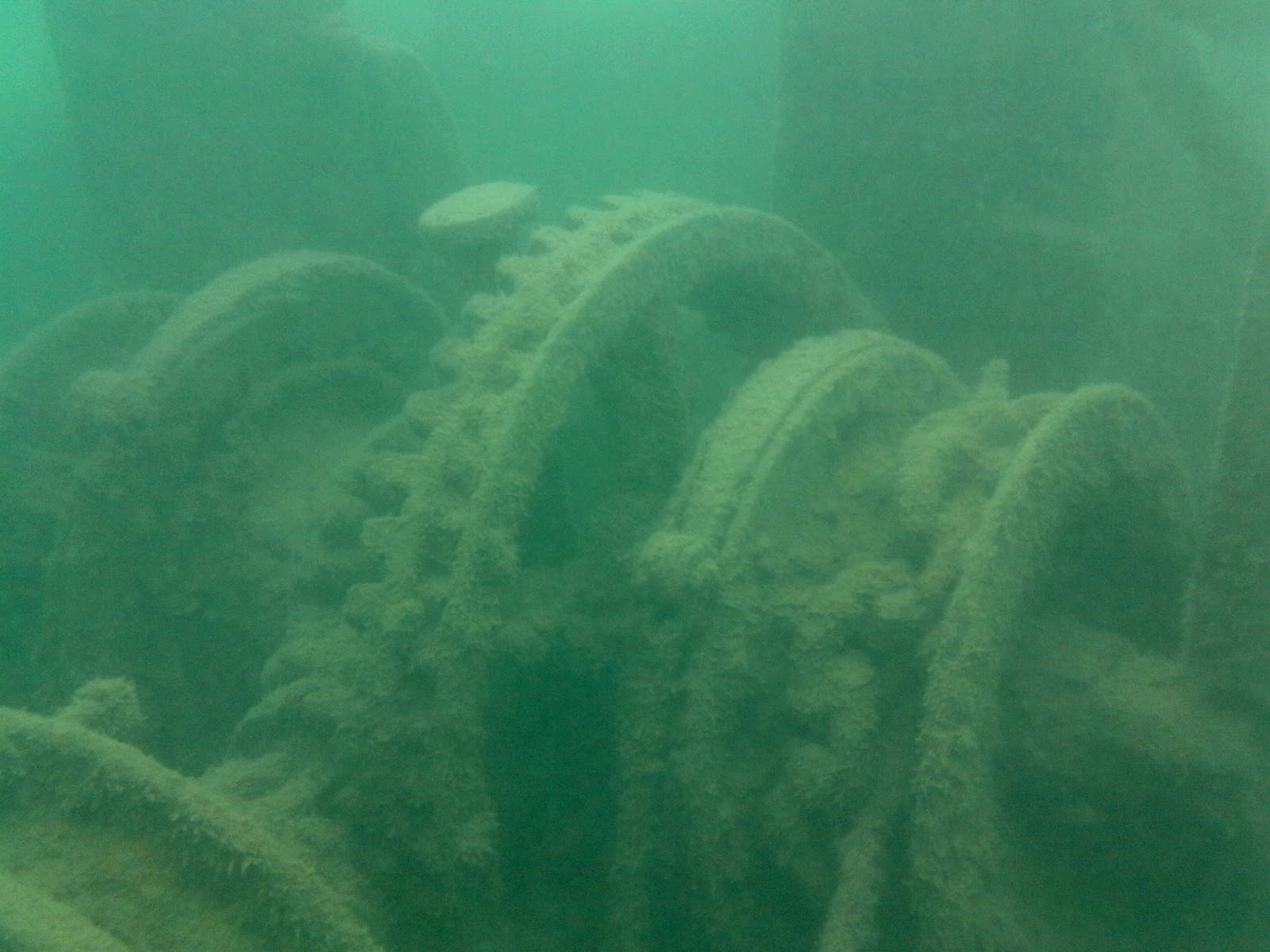 SHIPWRECKS OF THE APOSTLE ISLANDS ADAM HAYDOCK