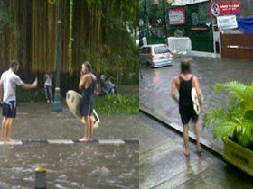 Bule Berselancar di saat Jakarta banjir
