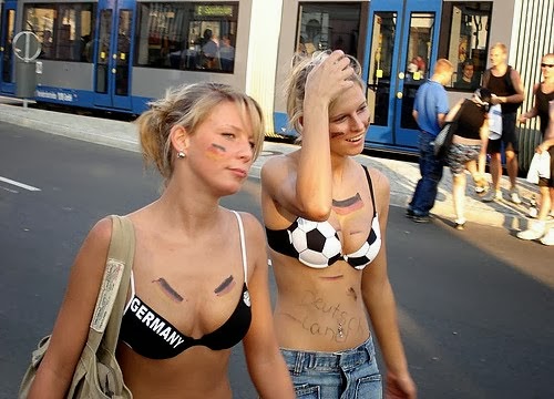 Germany+Hot+Football+Female+Fans+-+Sexy+