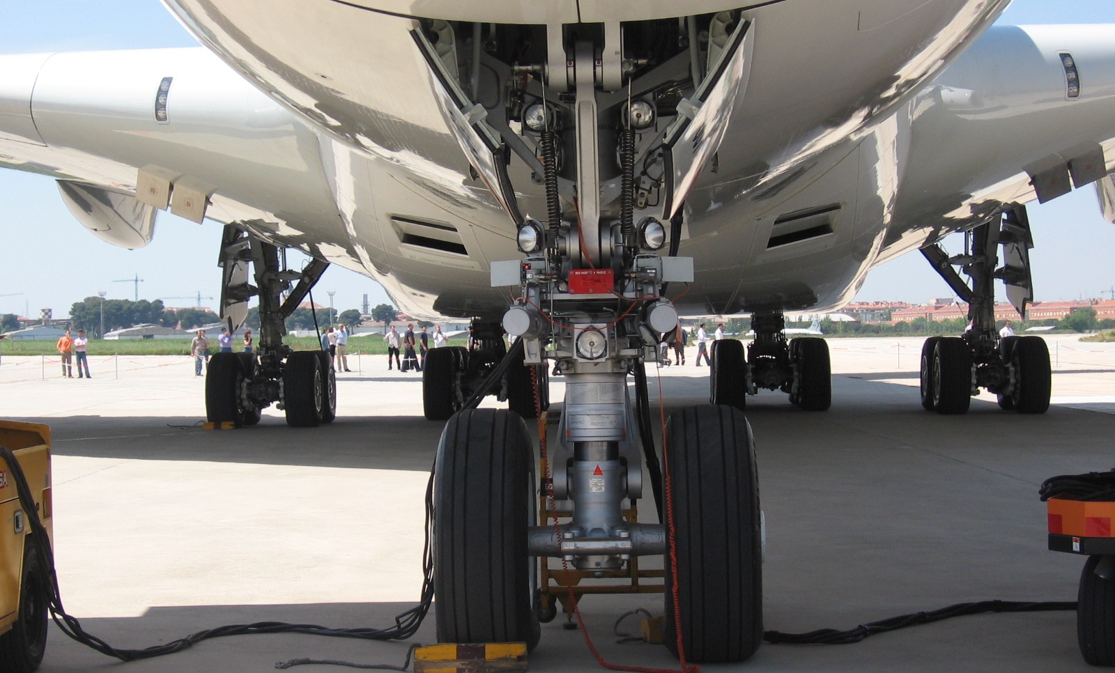 Airbus A380 Widescreen Wallpaper Airbus A380 Nose Landing Gear