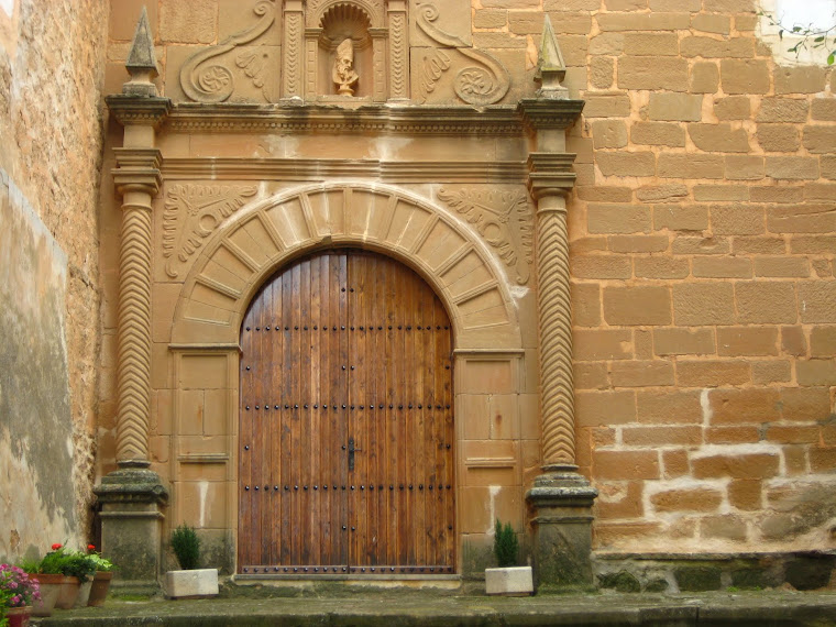 Imagen de la puerta principal de la ermita de Santa Quiteria.