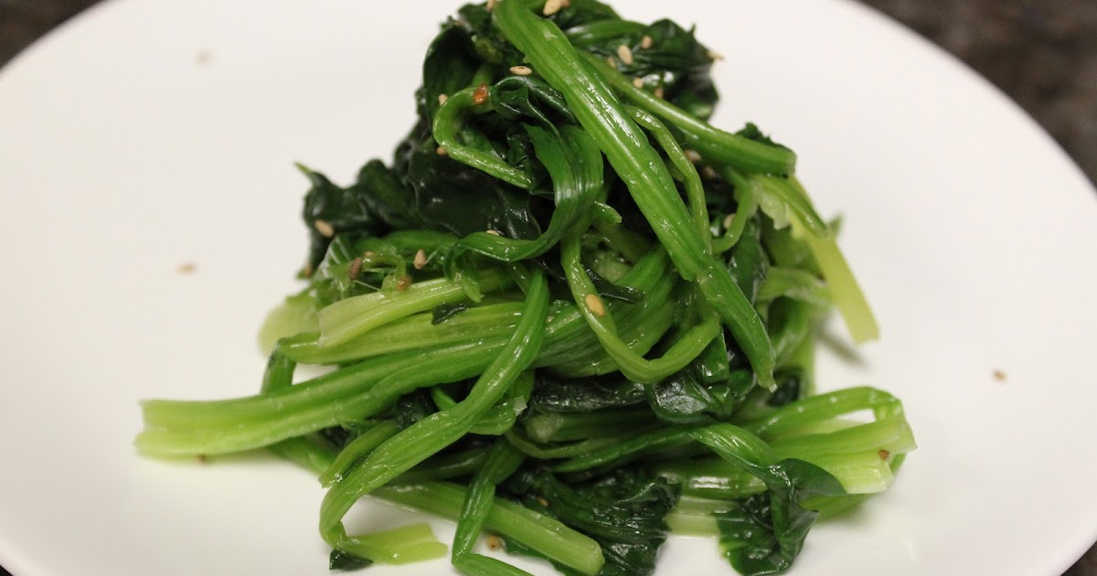 Hot, Korean Recipes Sigumchi Moochim (Marinated spinach)