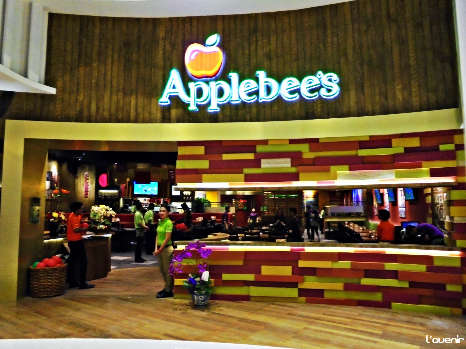 L'avenir: Applebee's From U.S.A to Jakarta