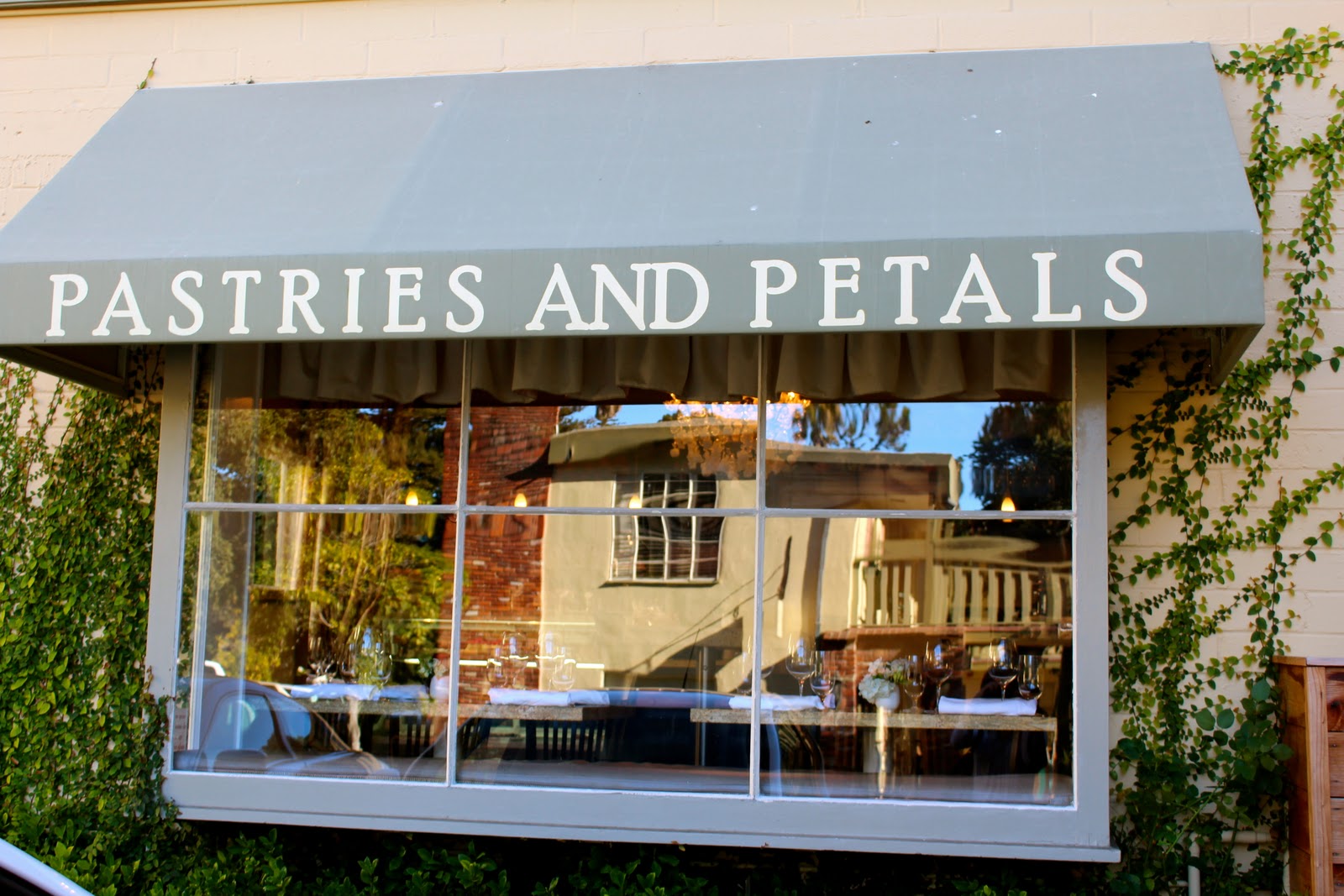 figs flowers food Best little bakery ever!!! PASTRIES AND PETALS