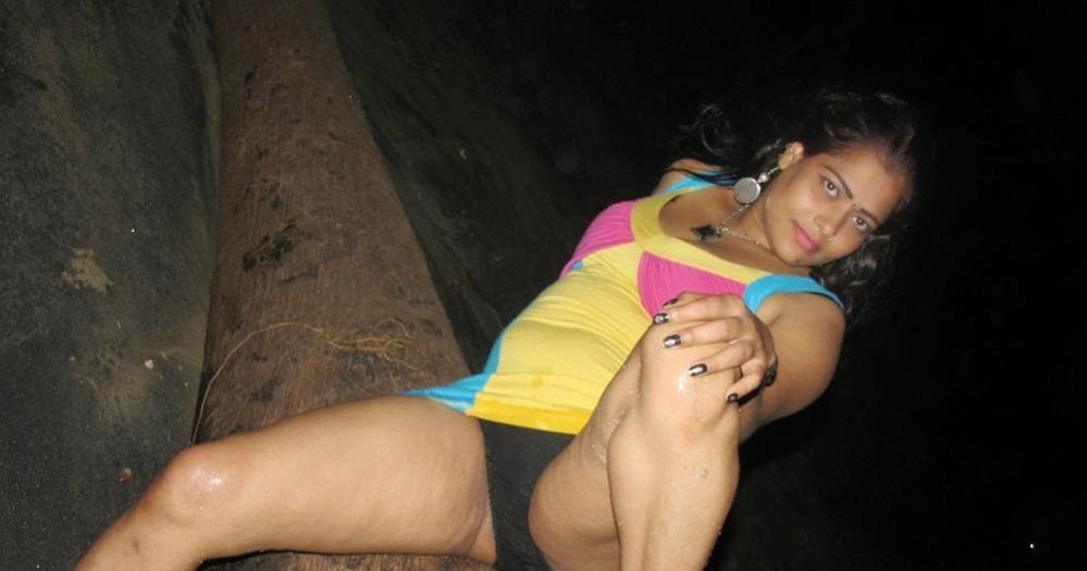 cute bikiniteens get seduced hot naked chick playing games