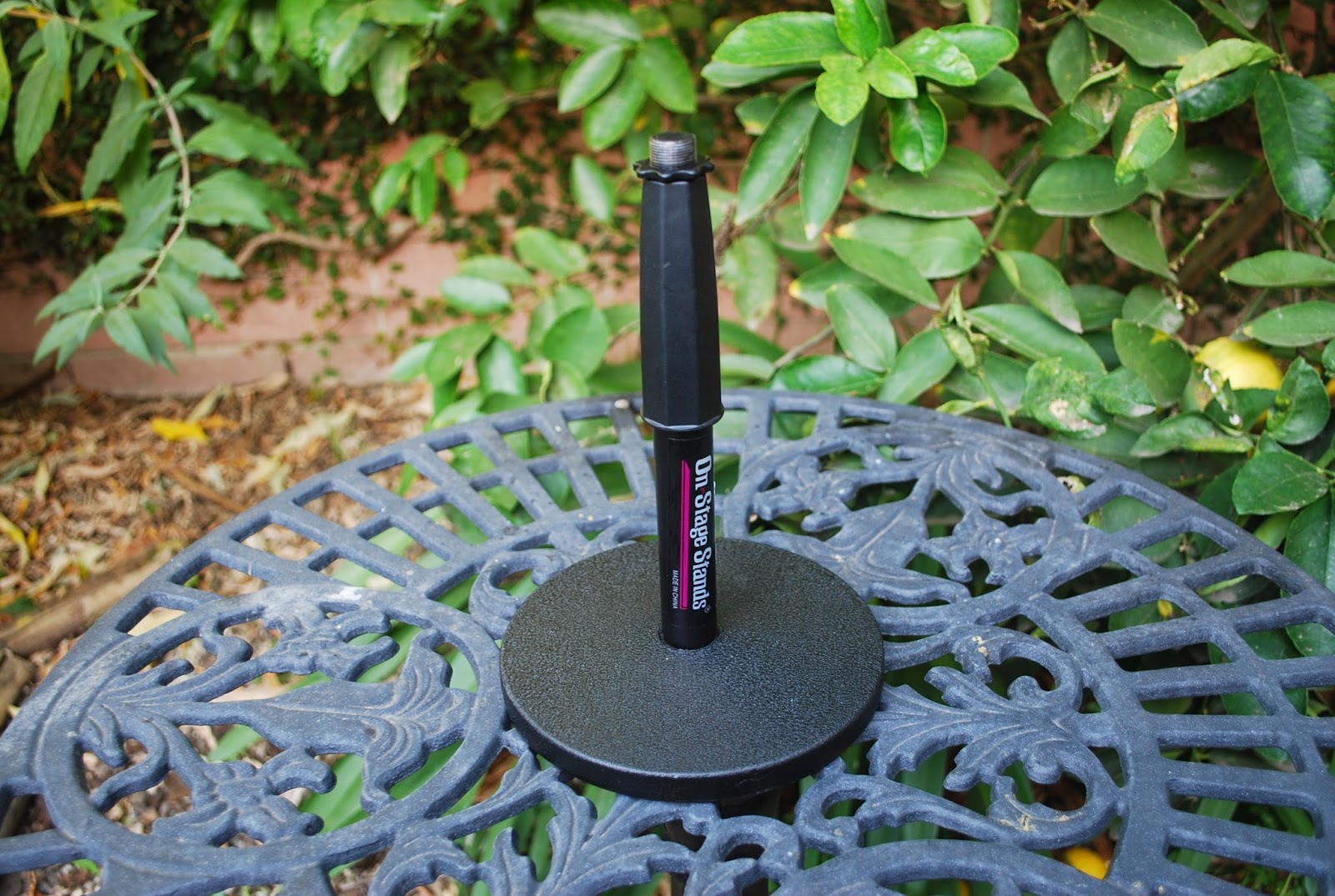 Rex And The Bass On Stage Desk Ds7200b Microphone Stand Review