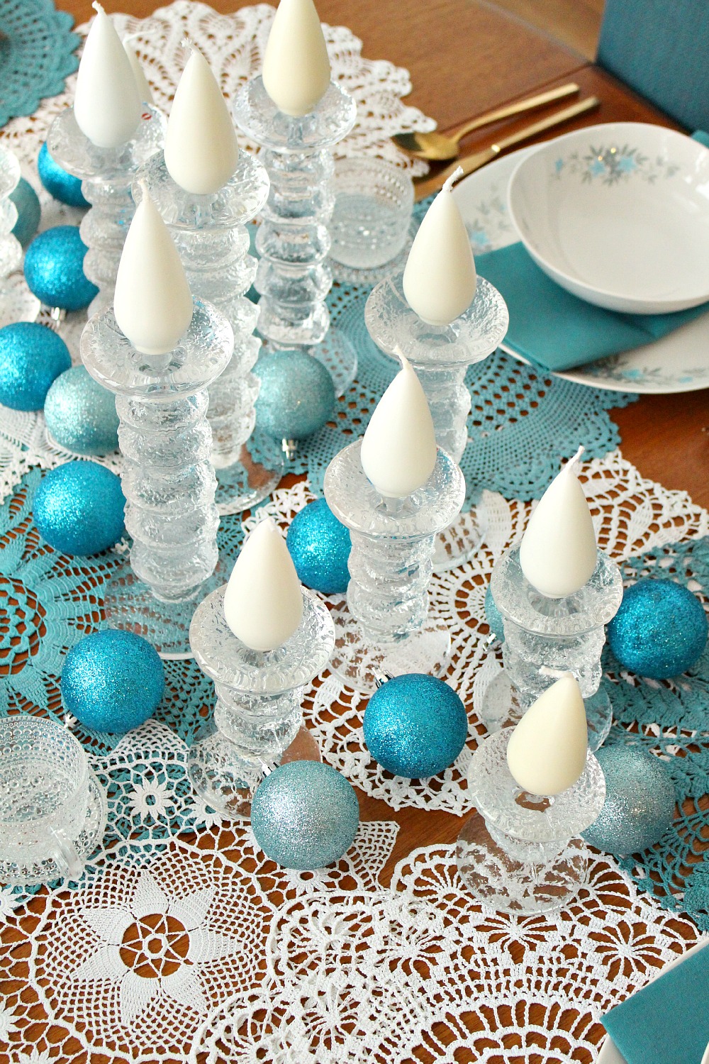 Wintry teal and white tablescape Wintry teal and white tablescape