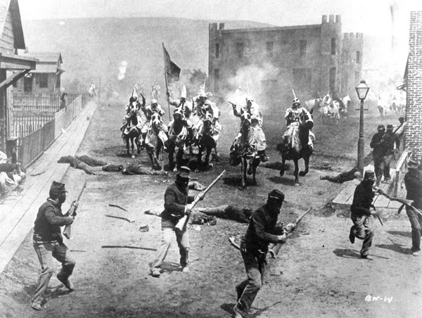La caída de una nación (1916)