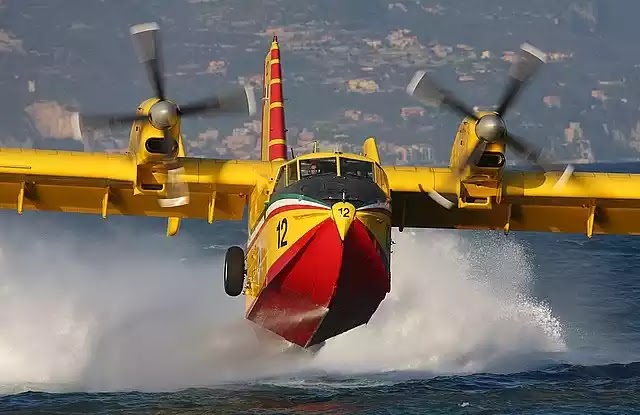 Με έξι Canadair προσπαθούν να σβήσουν 91 φωτιές σε όλη την Ελλάδα! Με έξι Canadair προσπαθούν να σβήσουν 91 φωτιές σε όλη την Ελλάδα!