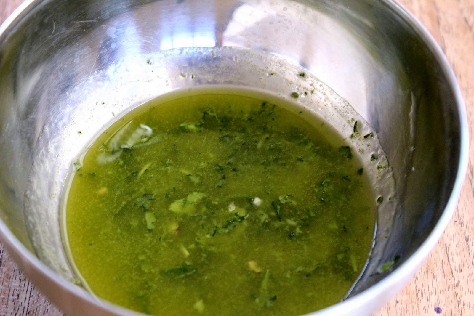 The best herb sauce marinade for grilled chicken and veggies