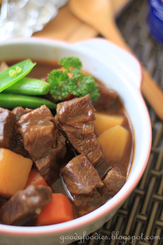 GoodyFoodies Recipe Beef Stew with Beer and Paprika (Ree Drummond)