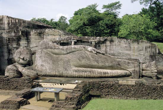 Reclning Buddha Sri Lanka Largest Buddha statue