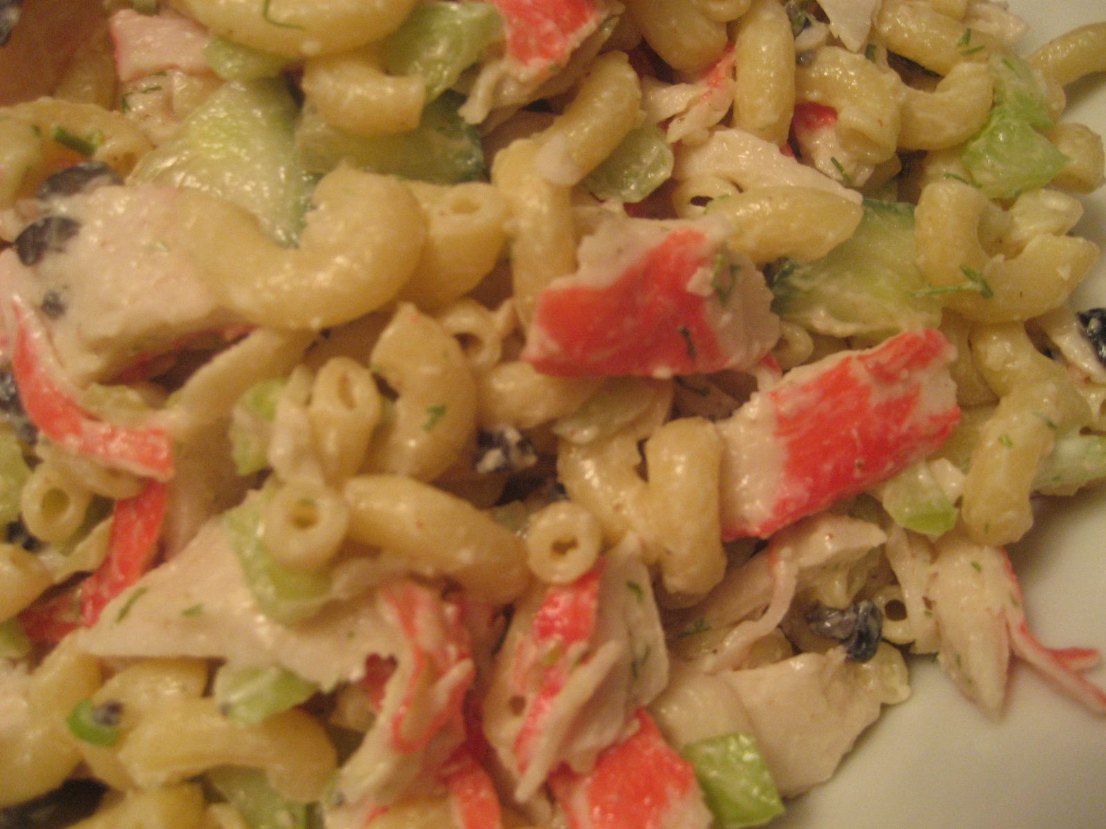Musings of a Glamourpuss Pasta Salad with Dill & Crab