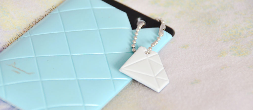{Review + Giveaway} Kawaii Box: March 2015 Subscription - Card Holder The diamond card holder from the March Kawaii Box is cute and functional.