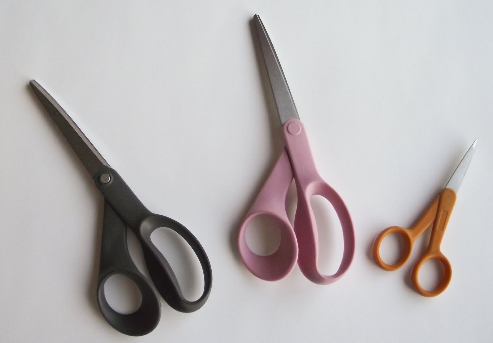 http://4.bp.blogspot.com/-HOcMVDs0-Zs/TgCVsSEla2I/AAAAAAAADcA/FxBj469nth0/s1600/Sewing+Box_0001_1.jpg