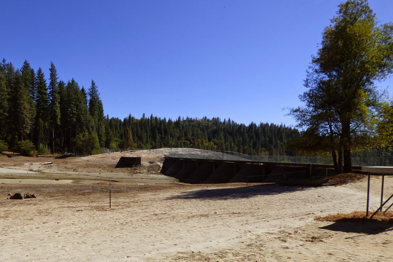 Geotripper Ongoing Exfoliation Event at Twain Harte Lake in the Sierra