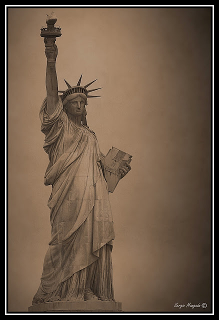 Estatua de la Libertad / Statue of Liberty Nueva York / New York