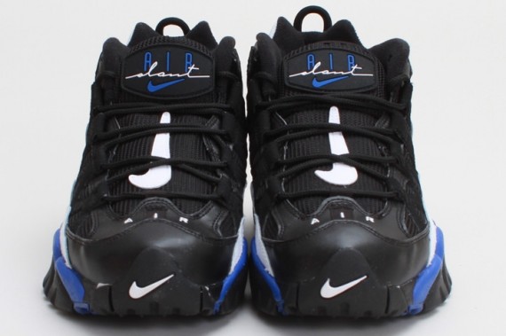 nike air slant black